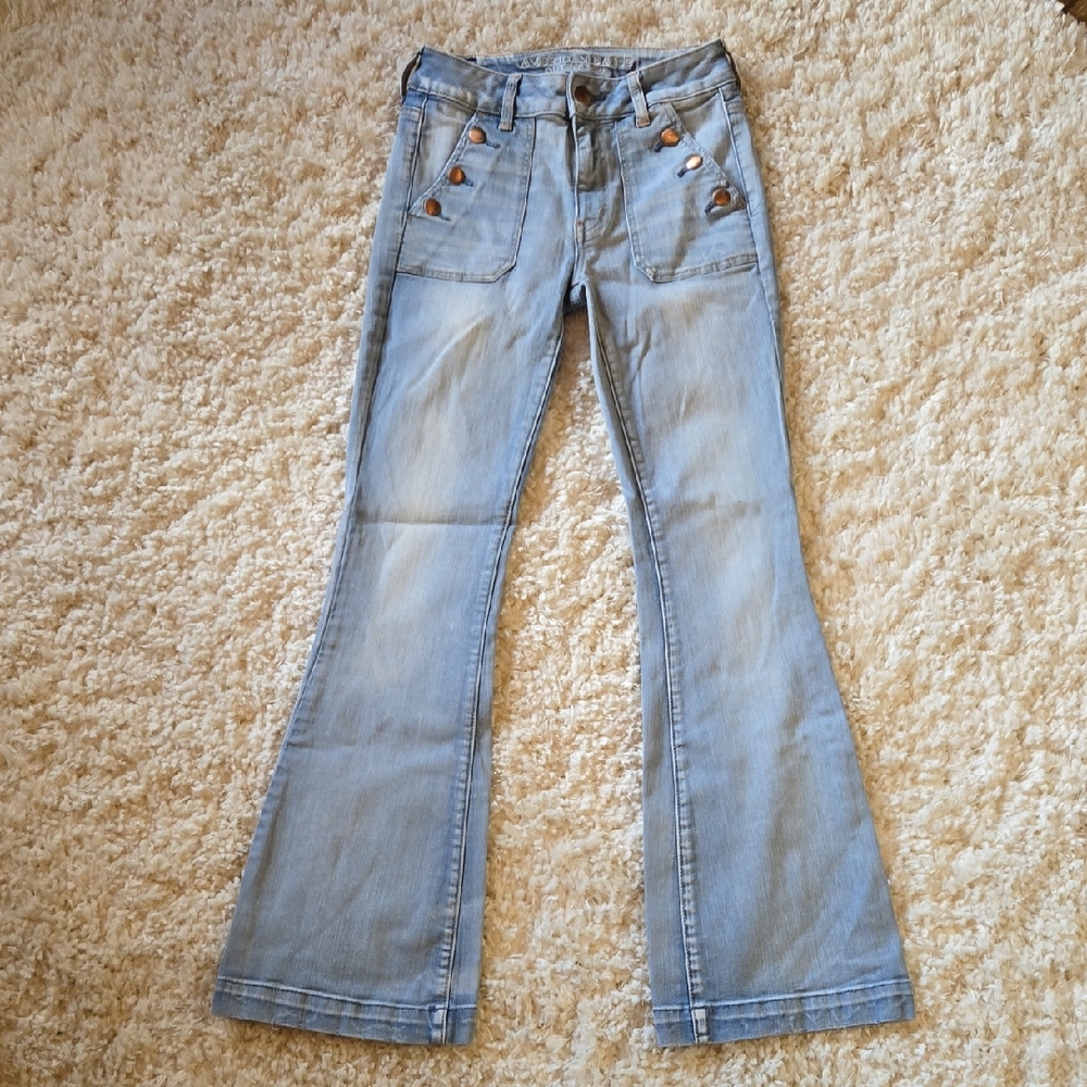 American Eagle Women's Light Blue Flared Jeans size 2